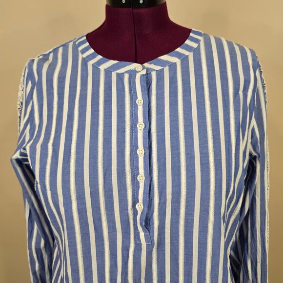 Women's Talbots Blue Striped Blouse w/ Crochet Detail | Size XL Petite - Picture 4 of 11